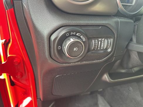 Used 2021 Jeep Wrangler Unlimited Rubicon image 19