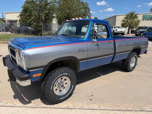Used 1992 Dodge D/W Truck 250 AWD/4WD image 7