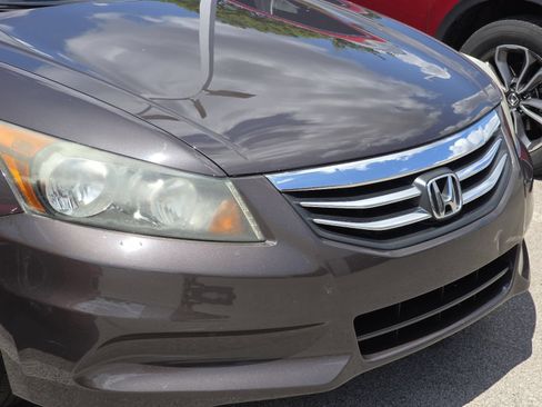 Used 2011 Honda Accord EX-L image 8