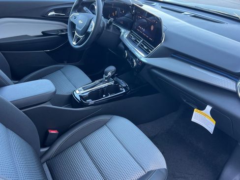 New 2026 Chevrolet Trax LT w/ Driver Confidence Package image 13