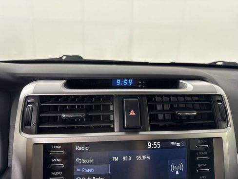 Used 2023 Toyota 4Runner Limited AWD/4WD image 29