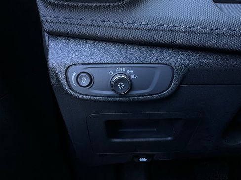 Used 2025 Chevrolet TrailBlazer LT image 19