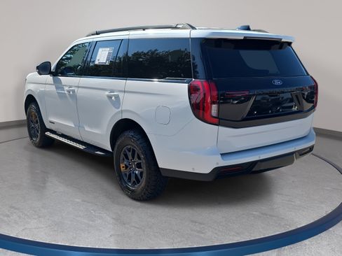Used 2025 Ford Expedition Tremor AWD/4WD image 7