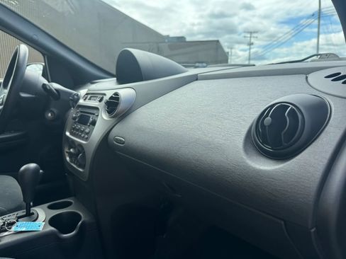 Used 2004 Saturn ION Level 3 w/ Travel Pkg FWD image 27