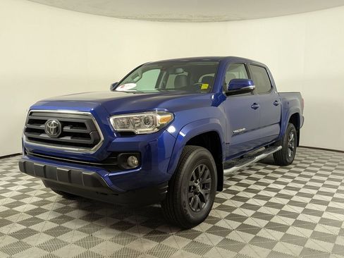 Used 2022 Toyota Tacoma SR5 w/ Technology Package RWD image 7