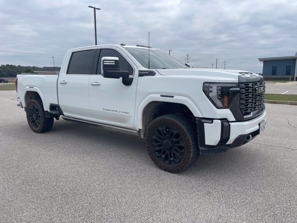 Used 2024 GMC Sierra 2500 Denali Ultimate AWD/4WD image 5