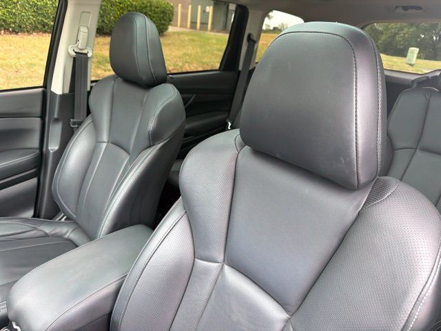 Used 2022 Subaru Ascent Limited w/ Technology Package AWD/4WD image 11