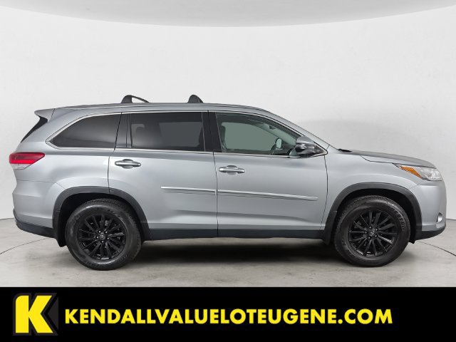 Used 2019 Toyota Highlander XLE w/ Protection Package #3 AWD/4WD image 4