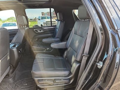 Used 2021 Chevrolet Tahoe RST w/ Luxury Package AWD/4WD image 41