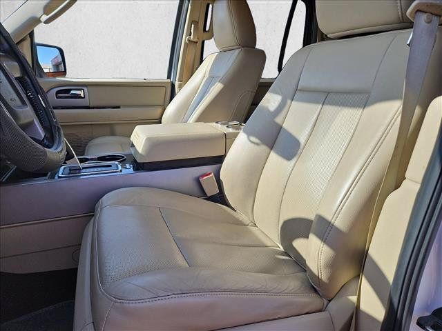 Used 2017 Ford Expedition Limited RWD image 16