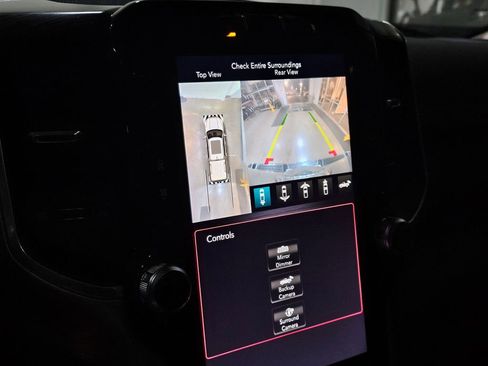 Used 2019 RAM 1500 Laramie image 15