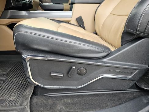 Used 2023 Ford F250 Lariat w/ Chrome Package image 14