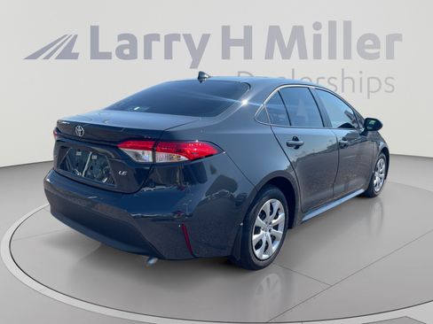Certified 2026 Toyota Corolla LE FWD image 5
