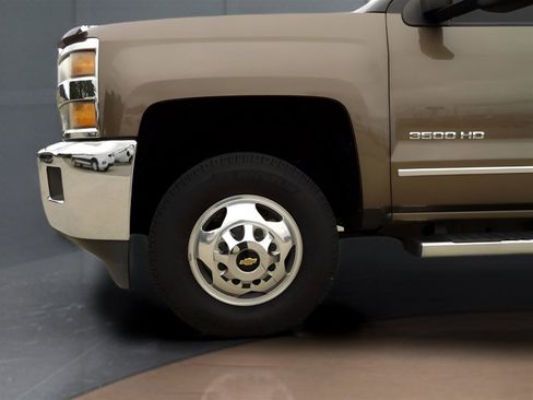 Used 2015 Chevrolet Silverado 3500 LTZ w/ Duramax Plus Package image 7
