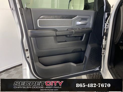 Used 2019 RAM 3500 Big Horn image 12