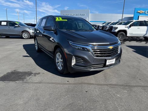 Used 2023 Chevrolet Equinox LT image 1