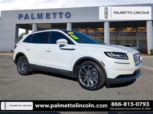 Used 2022 Lincoln Nautilus Reserve image 1