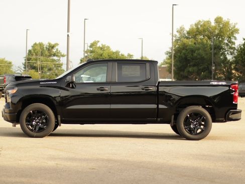 New 2025 Chevrolet Silverado 1500 Custom image 4