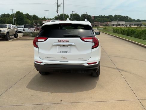 Certified 2023 GMC Terrain SLT image 7