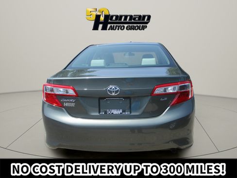 Used 2012 Toyota Camry LE FWD image 3