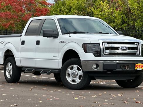 Used 2014 Ford F150 XLT image 2
