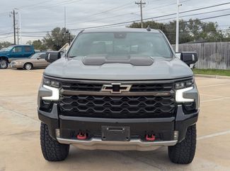 Used 2024 Chevrolet Silverado 1500 ZR2 w/ Technology Package video 2