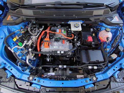 Used 2025 Chevrolet Equinox EV LT w/ Convenience Package image 28