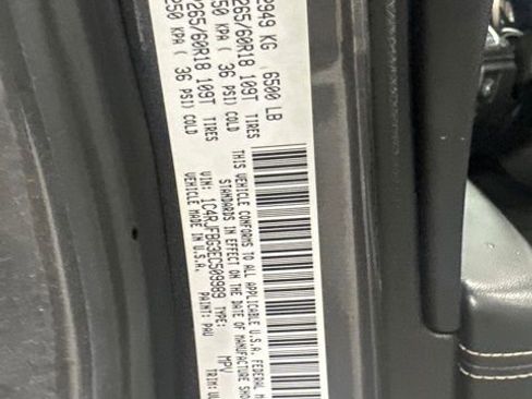 Used 2014 Jeep Grand Cherokee Limited AWD/4WD image 17