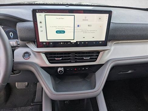 New 2026 Ford Explorer Active w/ Active Comfort Package image 12