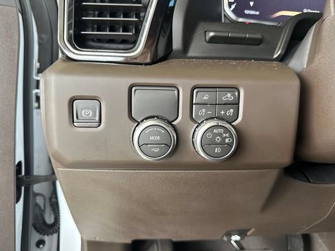 Used 2026 GMC Sierra 1500 Denali w/ Technology Package RWD image 20