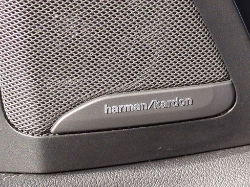 Used 2020 BMW X7 M50i w/ Dynamic Handling Package image 33