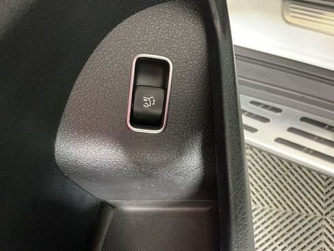 Used 2023 Mercedes-Benz GLS 450 4MATIC image 28