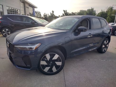 Certified 2025 Volvo XC60 T8 Plus w/ Protection Package Premier image 2