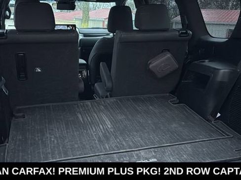 Used 2023 Lexus GX 460 Premium w/ Accessory Package AWD/4WD image 35