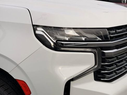 Used 2023 Chevrolet Suburban Premier image 24