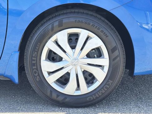 Used 2024 Nissan Versa S w/ Trunk Package image 23