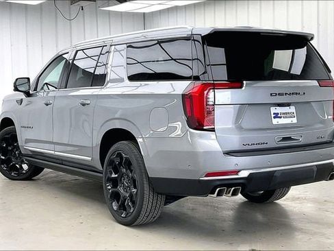 New 2026 GMC Yukon XL Denali w/ Denali Reserve Package AWD/4WD image 5