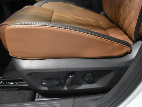 New 2026 Nissan Rogue Platinum w/ Platinum Premium Package image 18