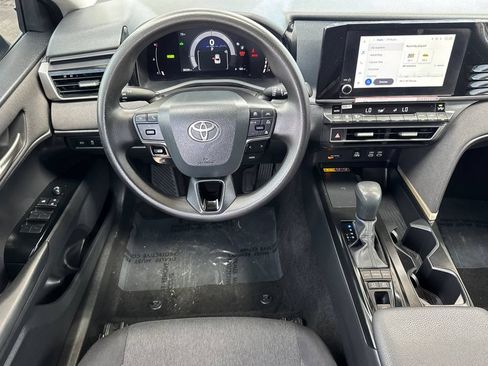 Used 2026 Toyota Camry LE w/ Convenience Package FWD image 13