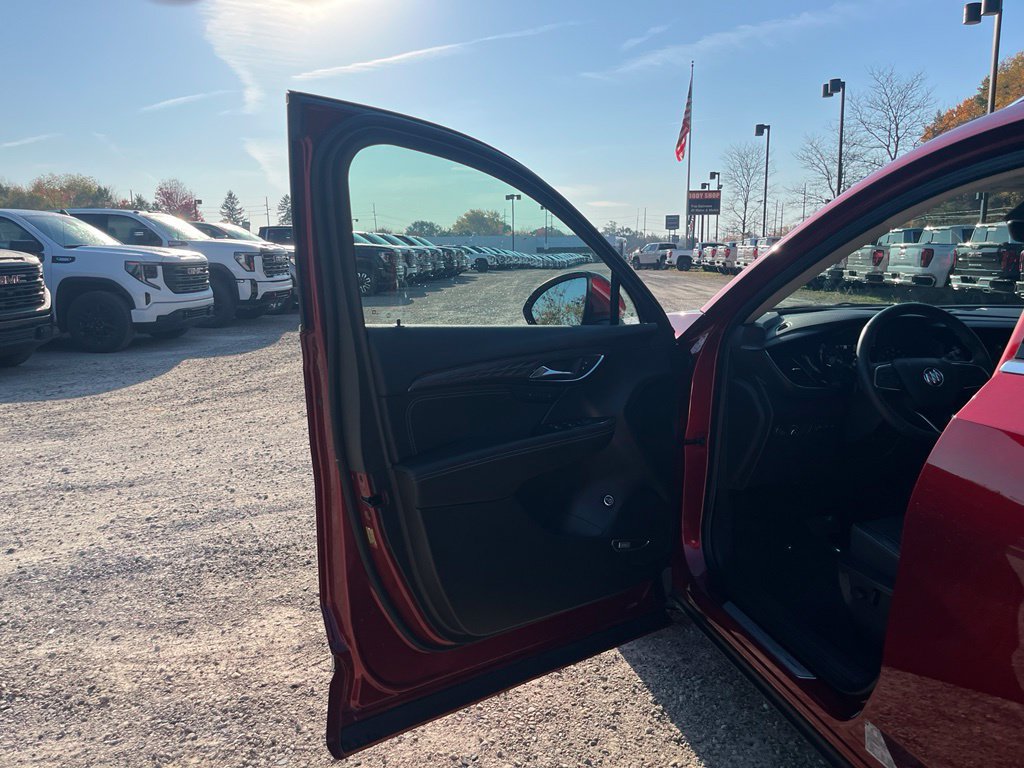 Used 2023 Buick Envision Avenir AWD/4WD image 15