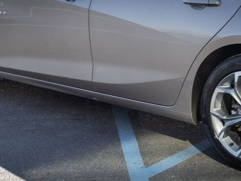 Used 2022 Chevrolet Malibu LT image 16