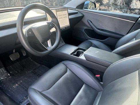 Used 2024 Tesla Model 3 image 24