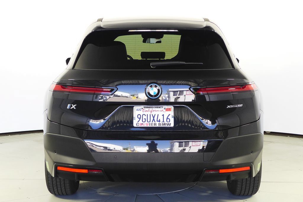 Used 2024 BMW iX xDrive50 w/ Convenience Package AWD/4WD image 7