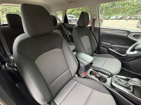 Used 2025 Kia Soul LX w/ LX Technology Package FWD image 34