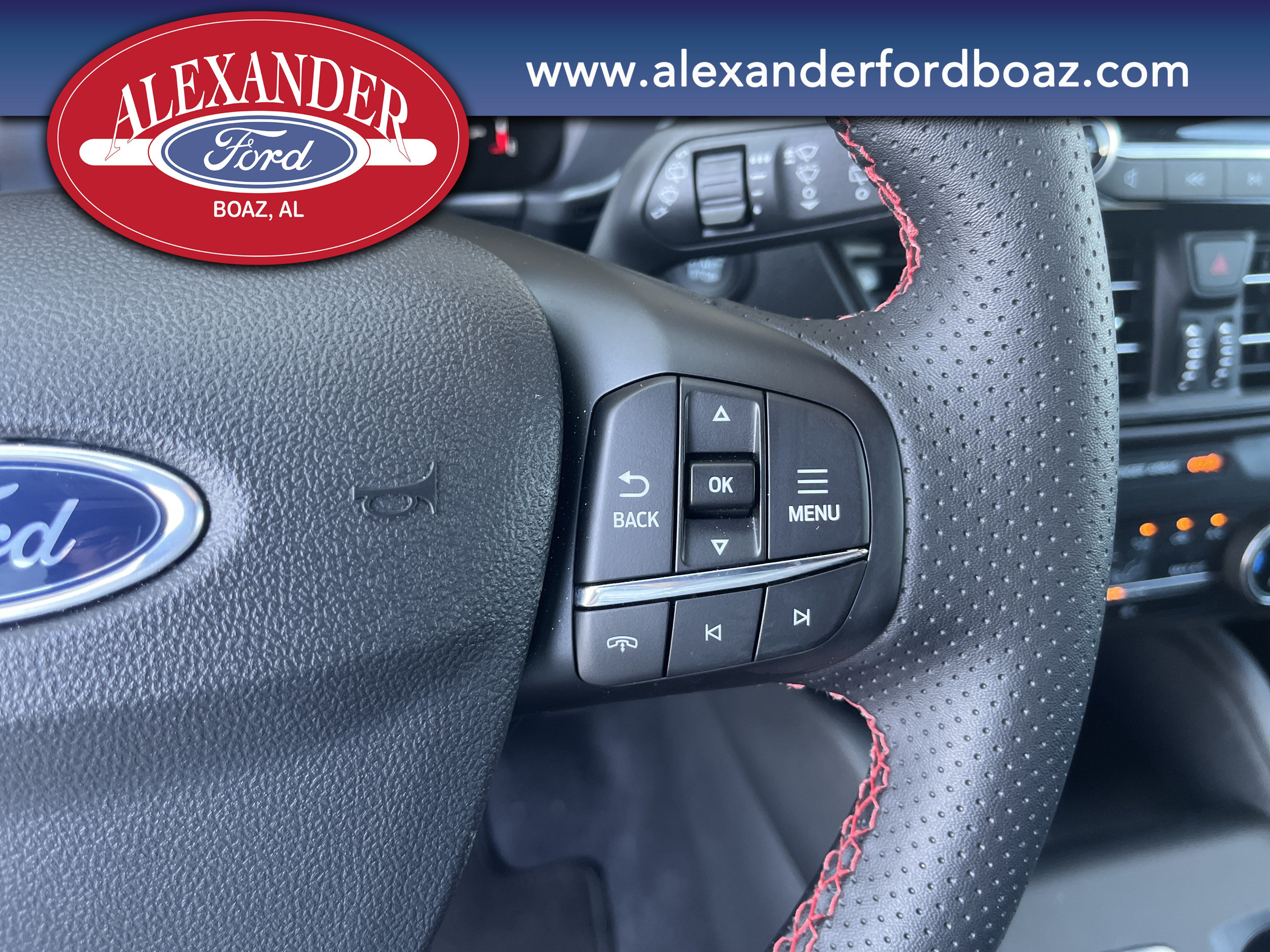Used 2025 Ford Escape ST-Line AWD/4WD image 25