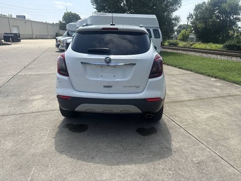 Used 2019 Buick Encore Essence w/ Safety Package II AWD/4WD image 2