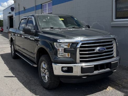 Used 2015 Ford F150 XLT w/ Equipment Group 301A Mid AWD/4WD image 3