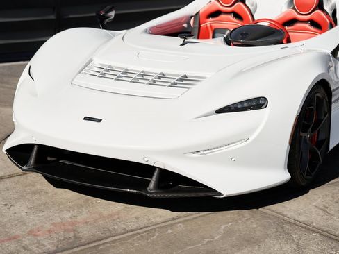 Used 2021 McLaren Elva image 6