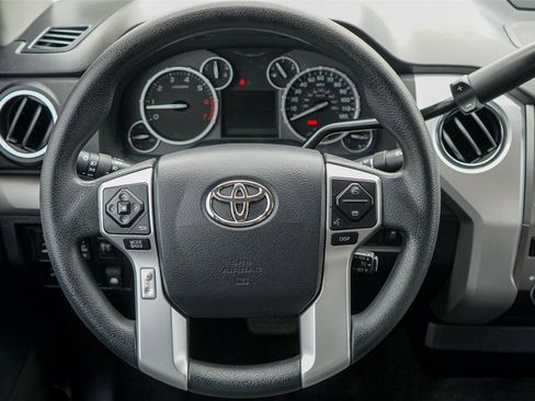 Used 2017 Toyota Tundra SR5 image 25