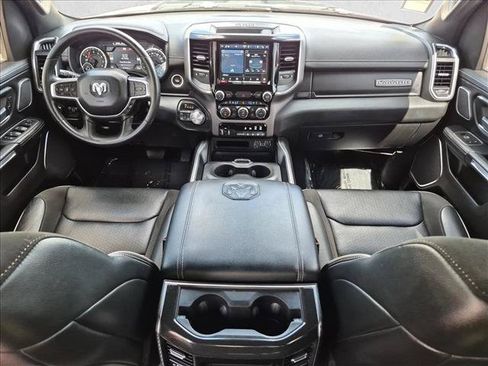 Used 2022 RAM 1500 Laramie AWD/4WD image 17
